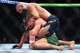 Экс-чемпион UFC поставил на победу Чимаева над Стриклендом: «Против его борьбы нет приема»