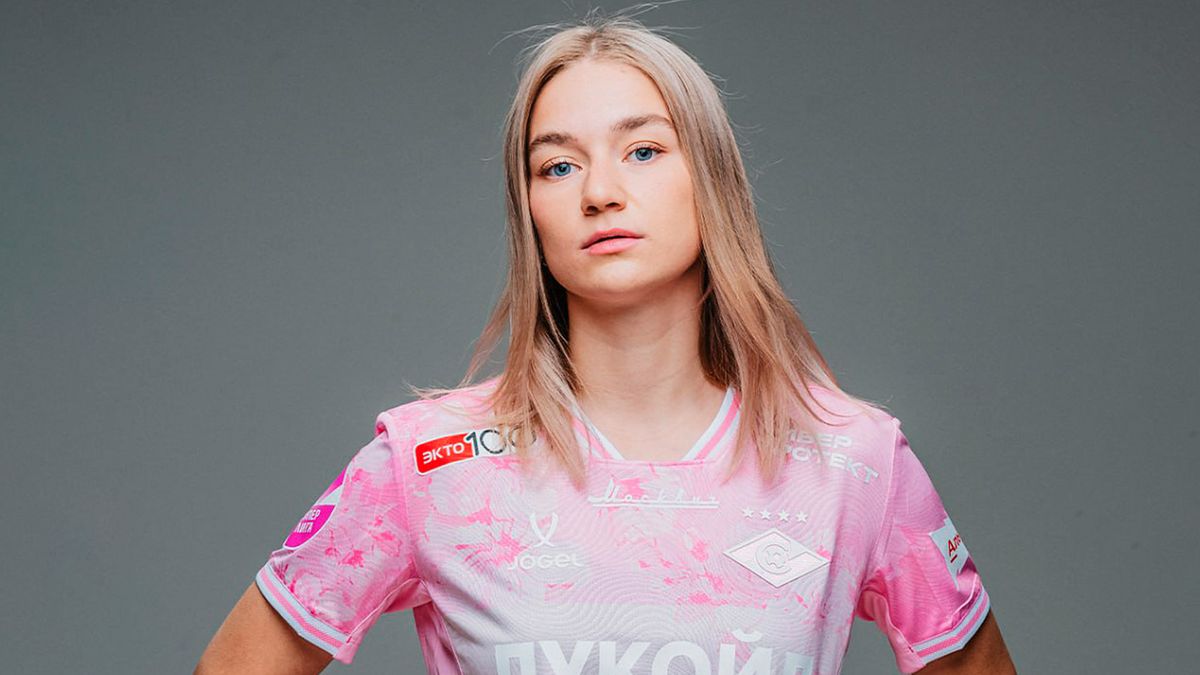 Футболистка «Спартака» Мягкова — о розовой форме: «Мой любимый цвет. Рада, что появился такой комплект»