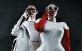 Медведева и певец Костов в футуристических образах в белой коже поучаствовали в новой фотосессии: фото