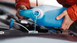 Замерзла омывайка: три лучших способа отогреть ее