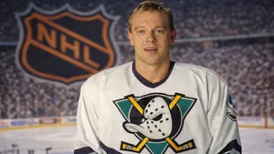 Он переплюнул Овечкина и других легенд, навсегда войдя в историю Америки! Уникальный случай Федотова в НХЛ