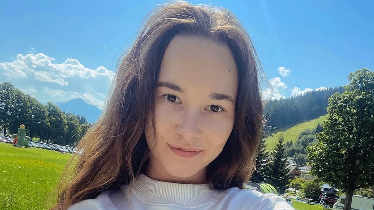 Допуск на Олимпиаду, гонка с сестрой, допинг чемпионки: суперлыжница Непряева дебютировала на Дворцовой