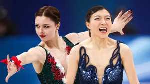 Live: бывшая русская из Москвы Самоделкина рвется на подиум. Старт чемпионата мира