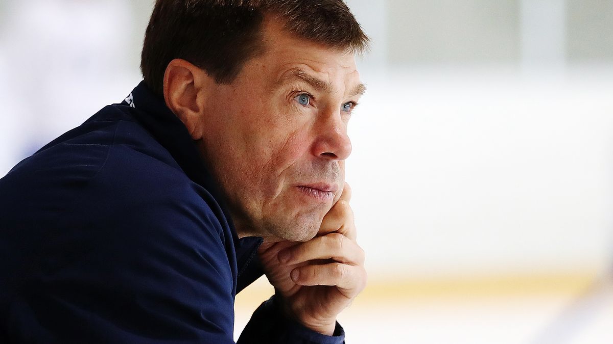 «Безобразие такое пропускать». Кудашов раскритиковал игроков «Динамо» за шайбу от «Шанхай Дрэгонс»