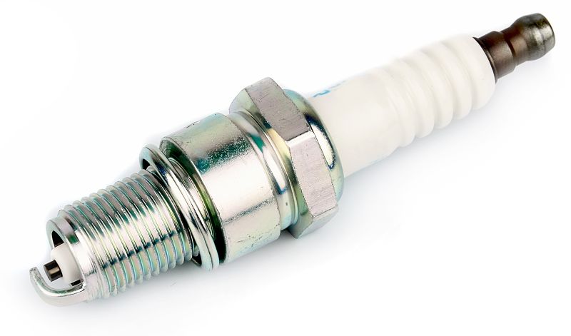 Как правильно выбрать свечи зажигания — калильное число, виды, принцип ...