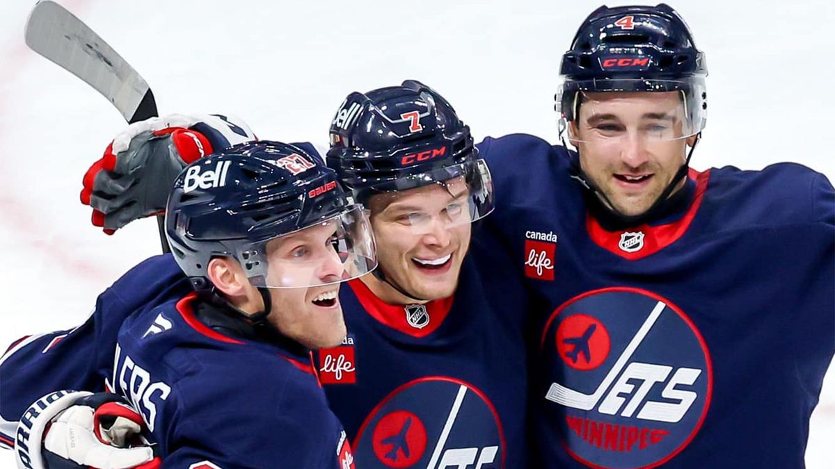 «Виннипег» победил «Чикаго», у Наместникова гол