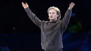 Чемпионат мира по фигурке-2026: Малинин исправляется за Олимпиаду, русские пары разыграют золото