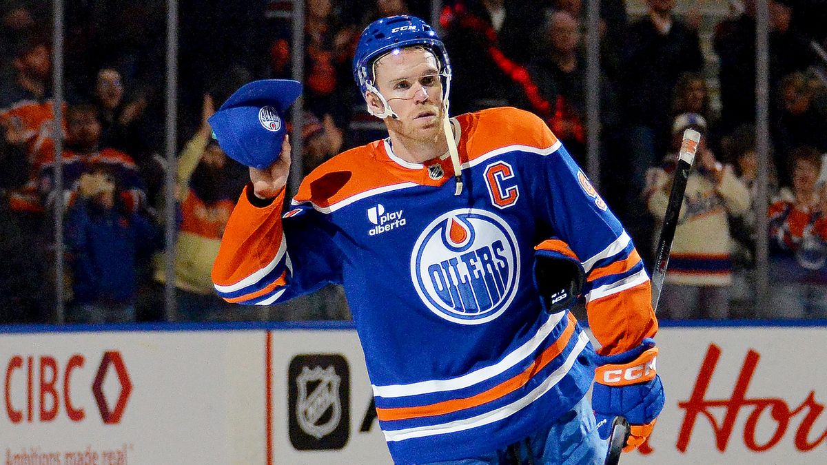 Макдэвид первым в сезоне-2025/26 набрал 100 очков