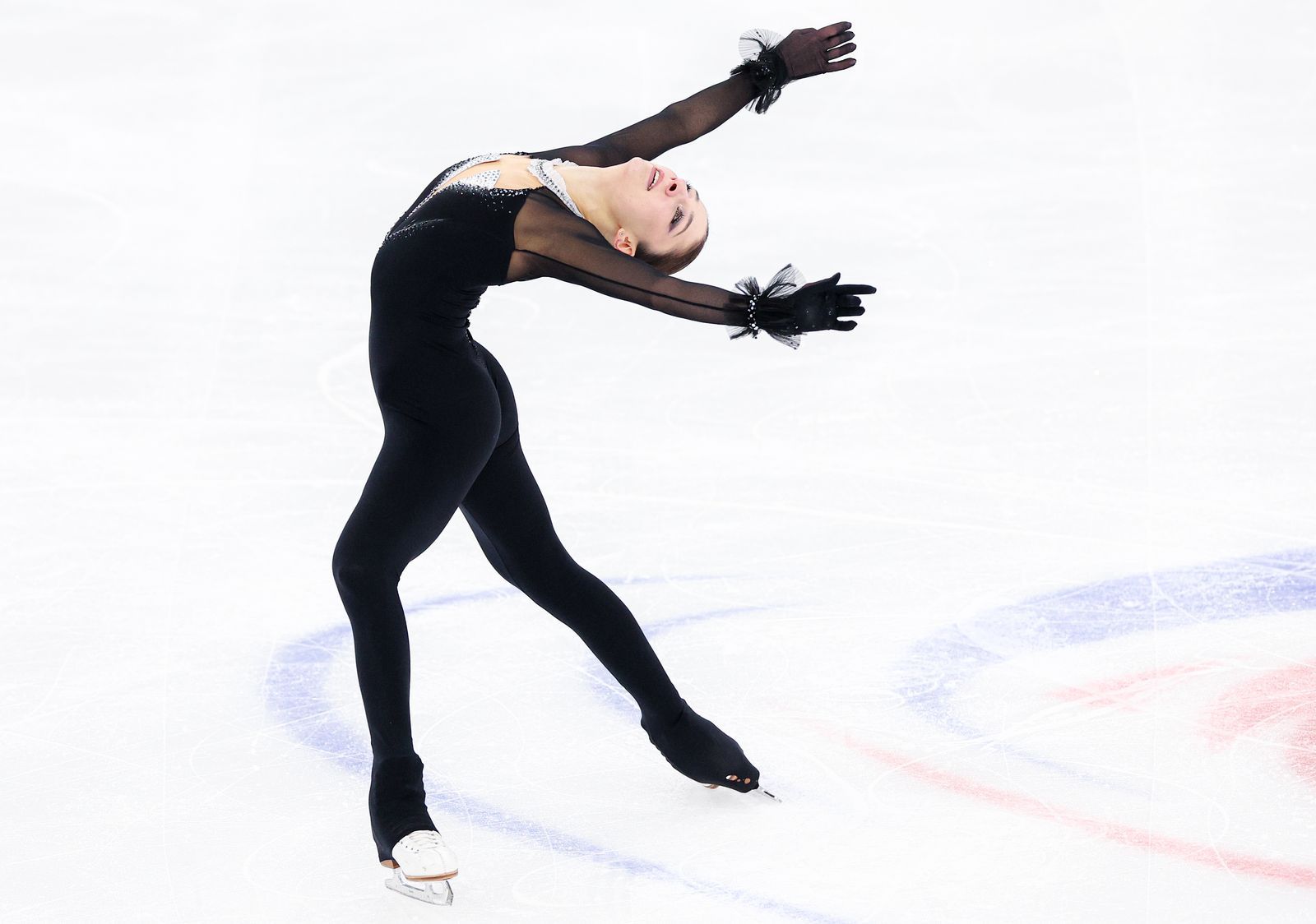 https://cdn-m.sport24.ru/m/7ae1/d78b/05bf/48eb/84b6/13d6/2421/fcdd/3200_10000_max.jpeg