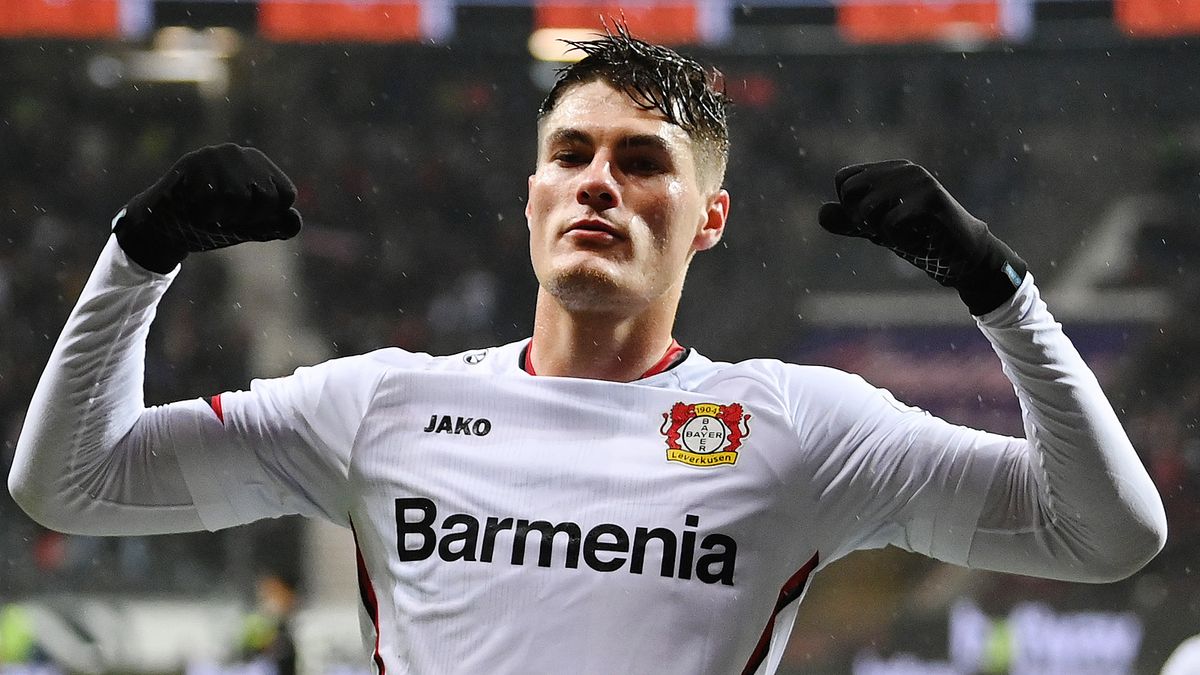 «Байер» разгромил аутсайдера Бундеслиги, забив четыре безответных мяча