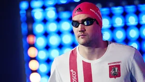 «Поднял бабла». Супербизон русского спорта разорвал всех за границей, раньше он не хотел ехать без флага РФ