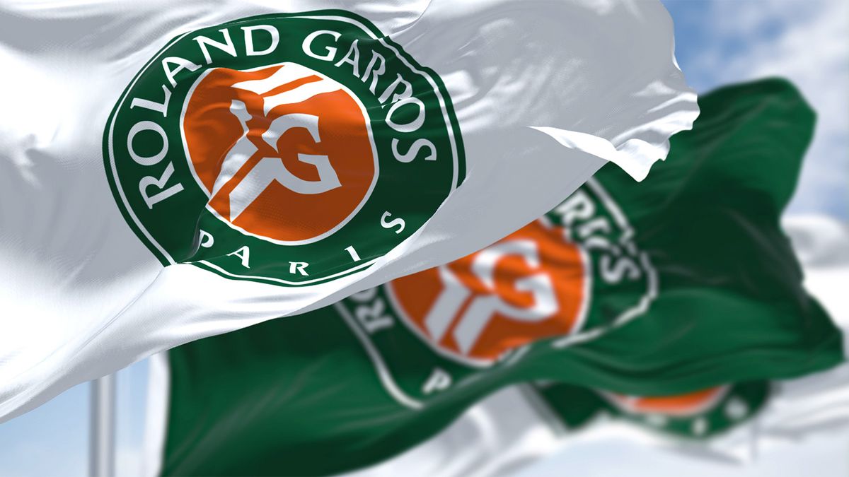 Представлен официальный постер «Ролан Гаррос-2026». Его создал уличный художник JR