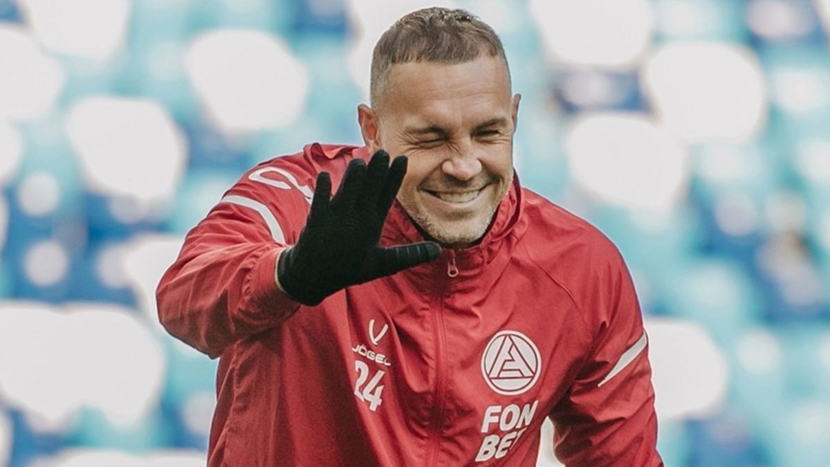 Эсковал рассказал, о чем любит шутить Дзюба