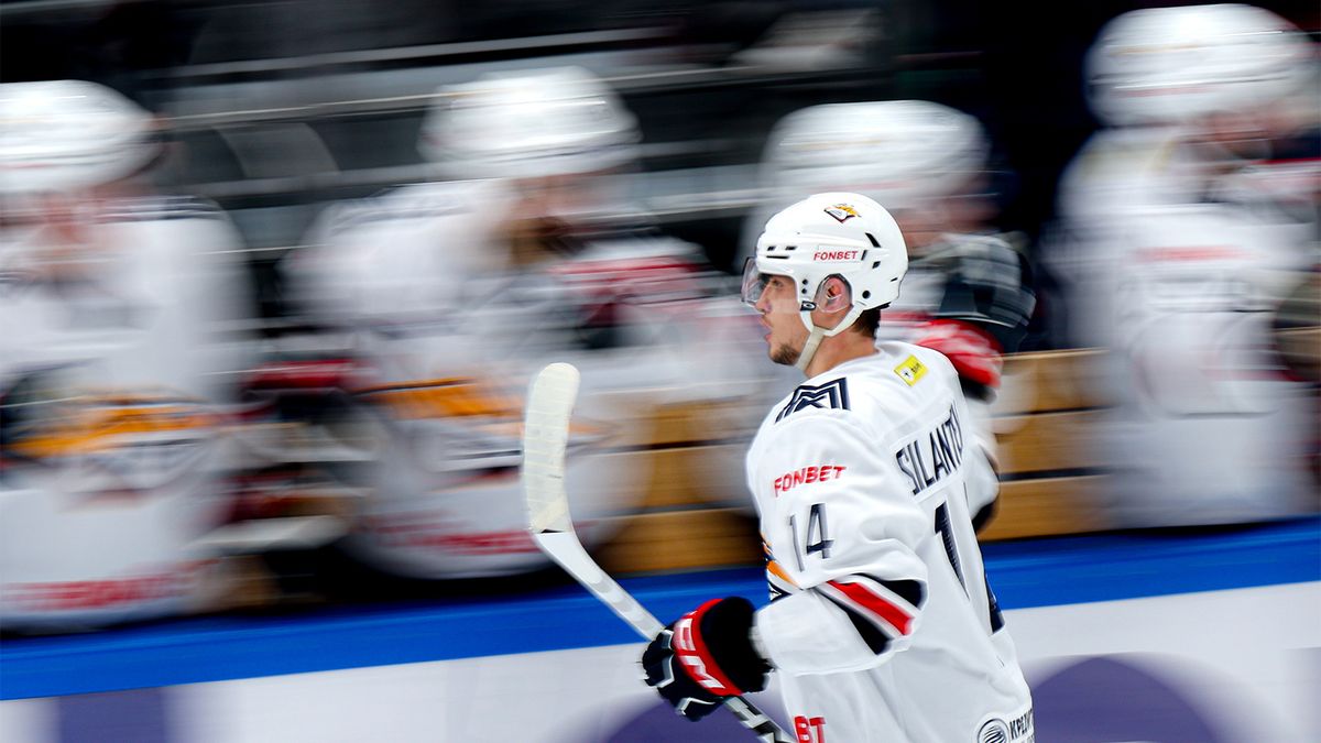 Хоккеист «Металлурга» — об ожиданиях победы в Кубке Гагарина: «Если честно, мы на это не смотрим»