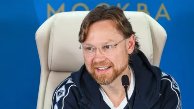 Валерий Карпин