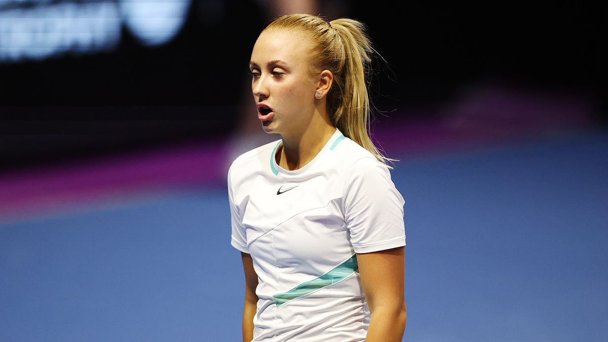 «Она что-то из себя представляет?» Фетисов — о решении Потаповой сменить российское гражданство