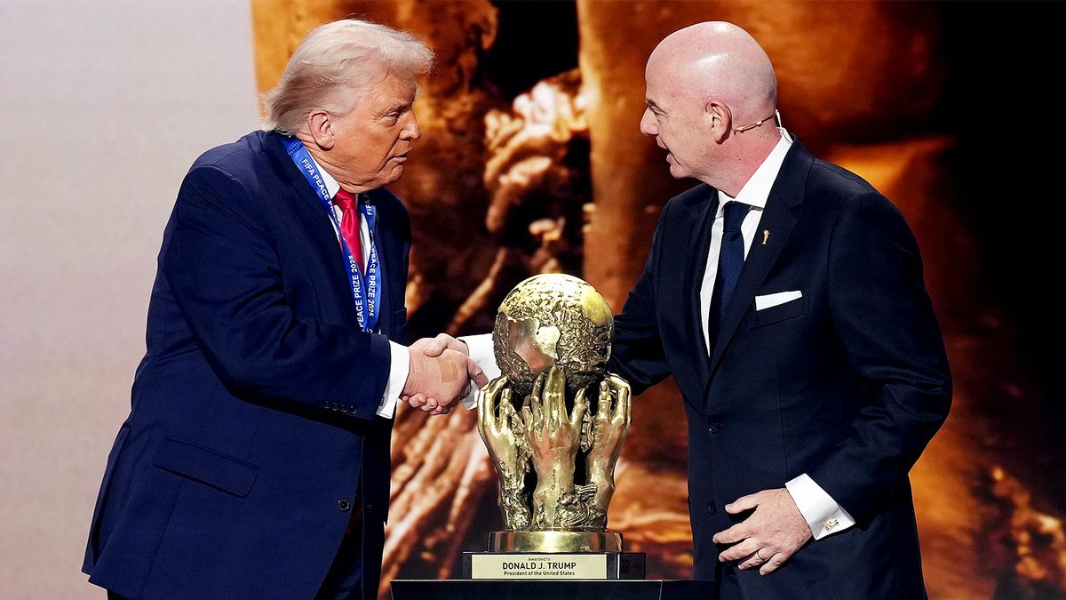 «Надо подключить Трампа». Экс-игрок сборной СССР — о возможной замене Ирана на Россию на ЧМ-2026