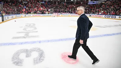 Игорь Ларионов