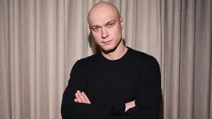 Новый фильм с Юрой Борисовым на Западе: он сыграет реального русского поэта, влюбленного в иностранку