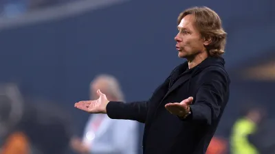 Валерий Карпин