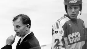 Его считали бесстрашным революционером в СССР! Как легендарный Фетисов пошел с войной на самого Тихонова