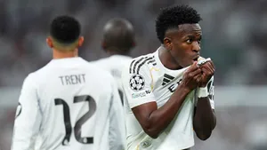 «Юве» шел на грандиозный камбек, Винисиус танцевал, «Аталанта» и «Боруссия» выдали триллер. Итоги вечера в ЛЧ