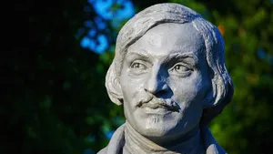 Таким великого Гоголя не видело большинство: русский писатель не всегда выглядел так, как учат в школе