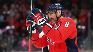 Овечкин нашел настоящего наследника в Америке? Ови переписал историю НХЛ и встретился с большим русским талантом