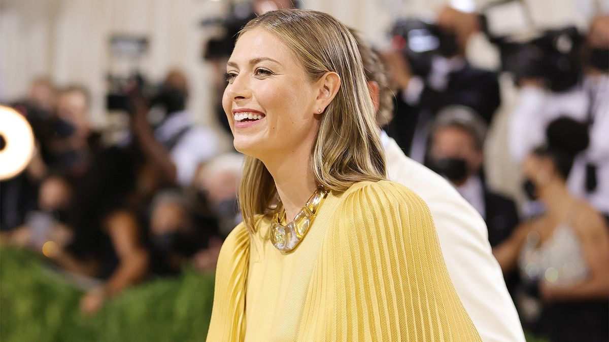 Шарапова снялась для обложки L'Équipe в необычной позе