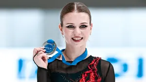 Трусова по-королевски включилась в гонку за Олимпиаду. Саша снова прыгает квады, но ей есть куда прибавлять