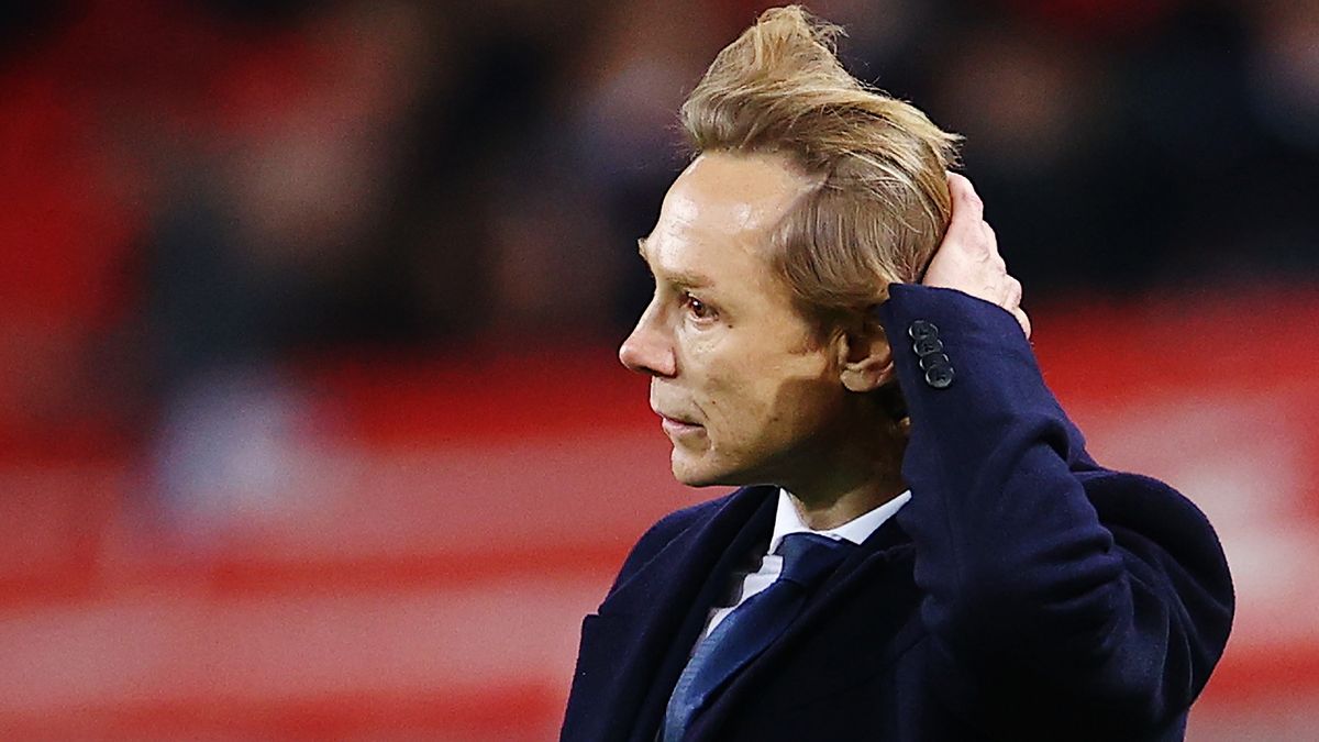 Болельщики сборной России, готовьтесь к худшему. Вот что сказал главный тренер Валерий Карпин