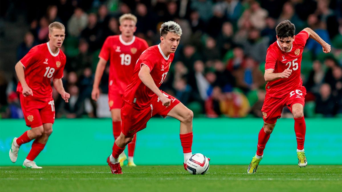 Сборная России объявила стартовый состав на матч против Мали, Головин — капитан