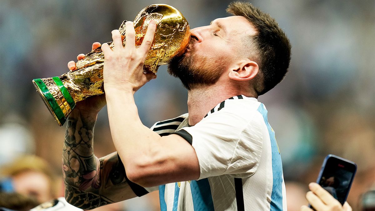 Месси откроет 20-метровый памятник самому себе в Индии (фото)