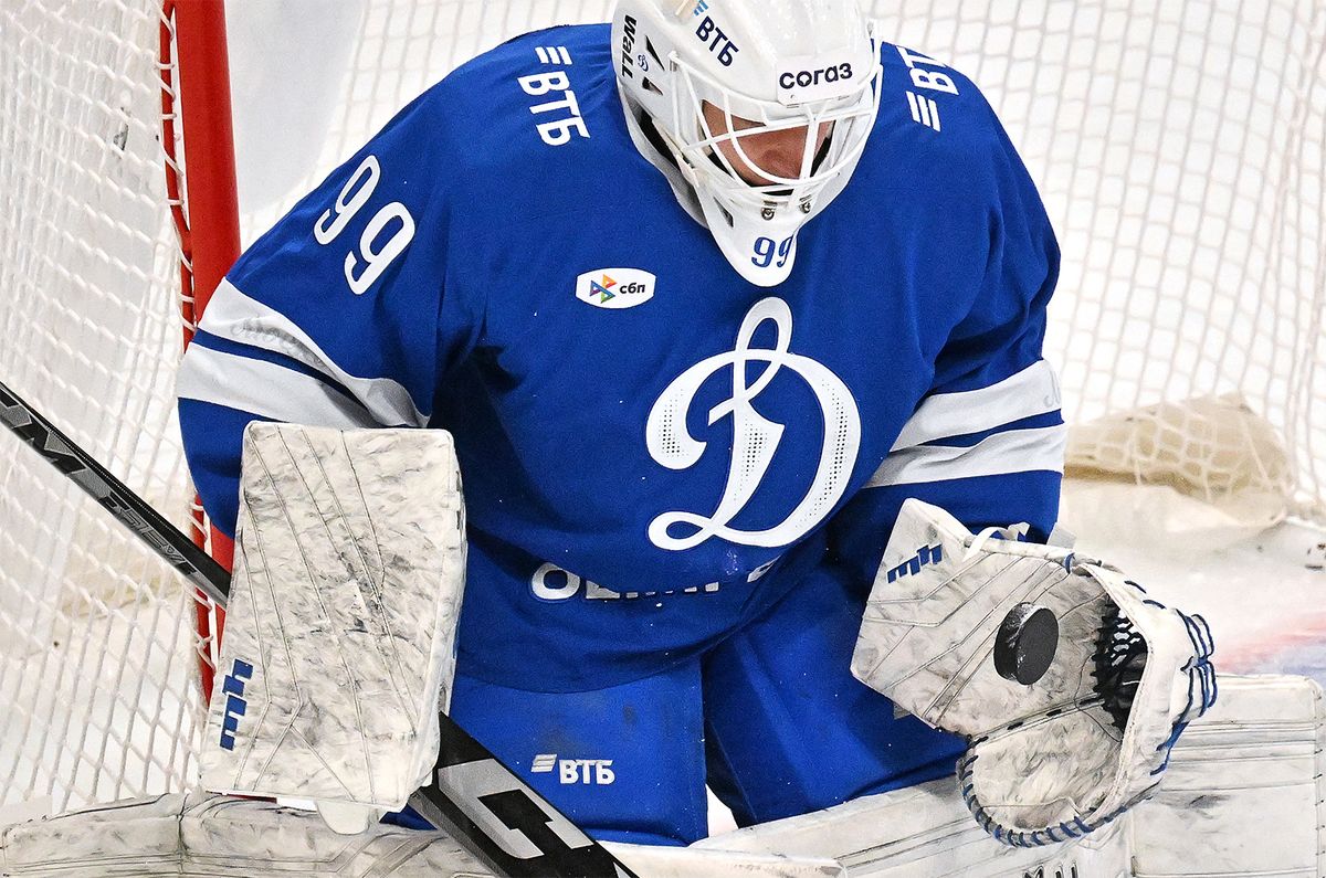 Вратарь московского «Динамо» побил рекорд клуба, державшийся 15 лет