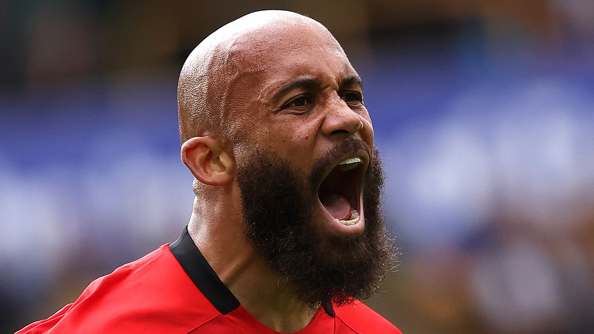 Мбемо забил самый быстрый гол в истории матчей «МЮ» и «Ливерпуля» на «Энфилде» в АПЛ