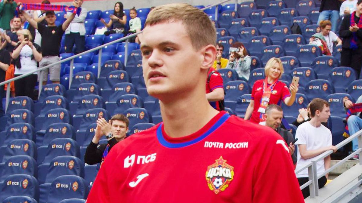 Футболист Агапов, задержанный в Уфе, рассказал свою версию событий: «Подумала, что он бомж или наркоман»