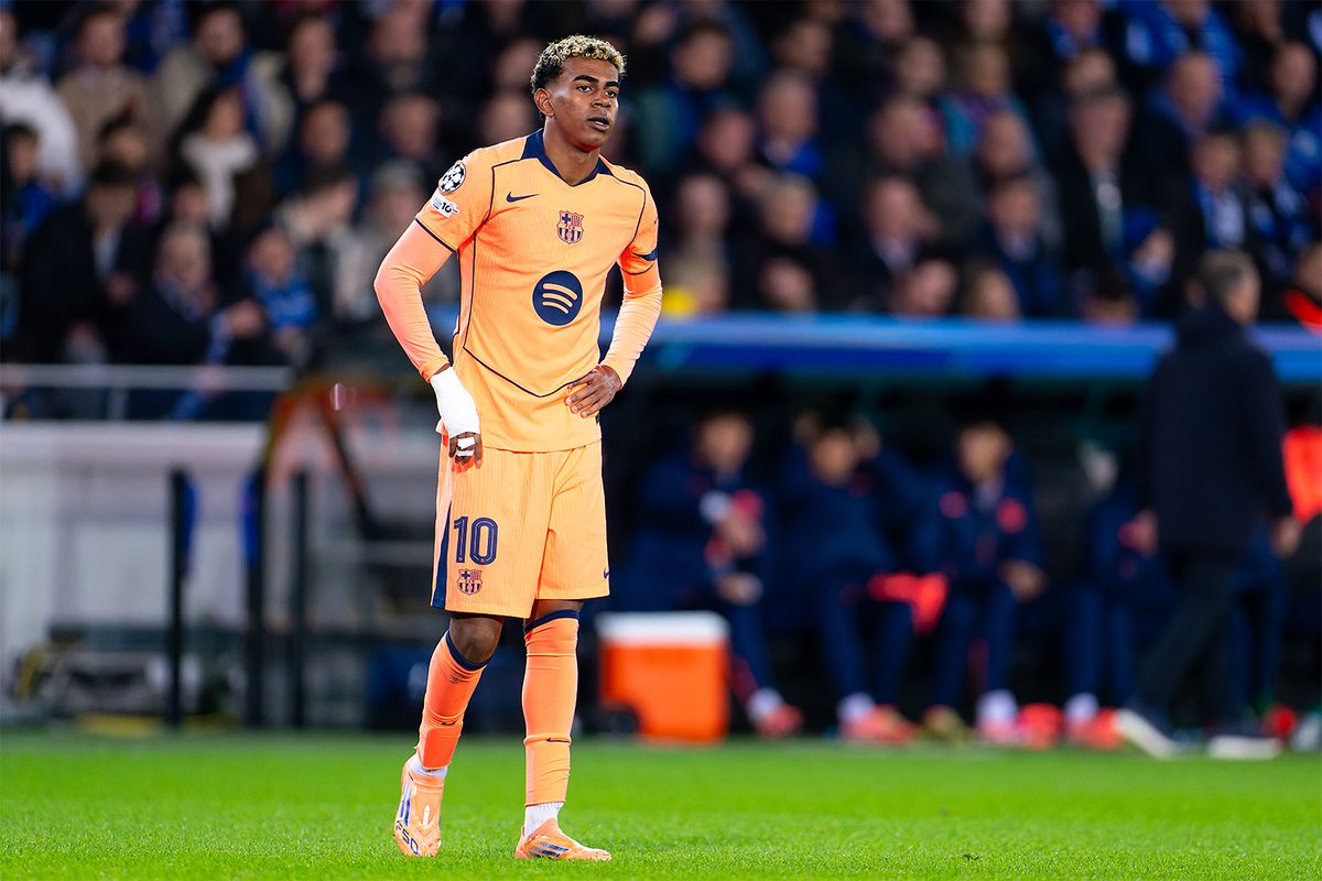 «Барселона» проконсультировалась с зарубежным специалистом насчет травмы Ямаля