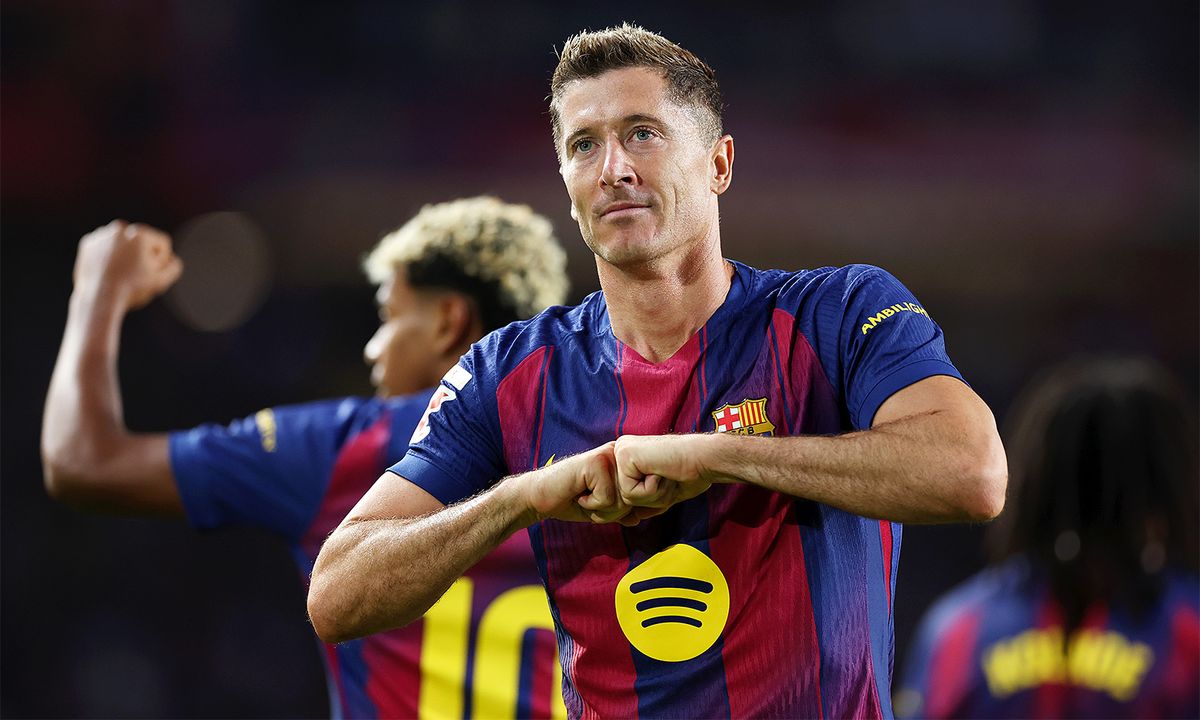 Хет-трик Левандовски помог «Барселоне» обыграть «Сельту»