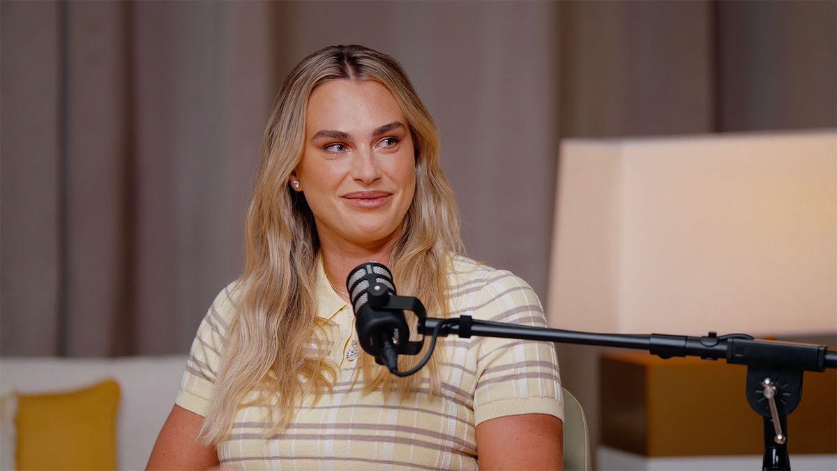 Соболенко: Меня один раз в туалете на паспорте попросили расписаться