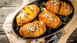 Готовлю картошку-гармошку с сыром в духовке: нежное и сытное блюдо, которое не стыдно подать на стол