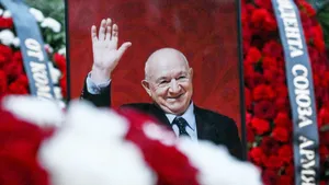 «Легенда с безупречной репутацией». Как Москва прощалась с великим Симоняном 