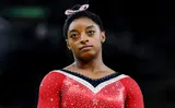 Двукратный олимпийский чемпион по биатлону назвал американскую гимнастку мужиком. Что происходит