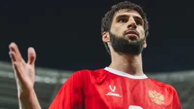 Арсен Адамов
