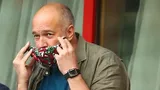 Кикнадзе освистали во время матча «Спартак» — «Локомотив». Один из фанатов поставил ему «рожки»: фото