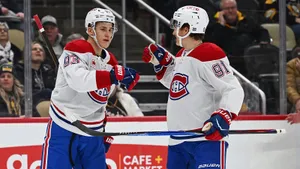 Русский вундеркинд едва не испортил праздник легенде НХЛ! Кросби грохнул рекорд Лемье и обыграл команду Демидова