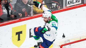 Пережил пневмонию прямо по ходу плей-офф и хочет остаться в Уфе. Что будет дальше со скандальным Кузнецовым?