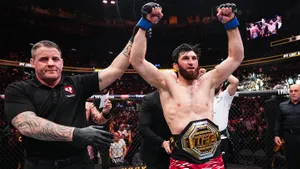 «Зол на Перейру, хочу избить его». Чемпион UFC Анкалаев — о вражде со звездным соперником и первой защите пояса