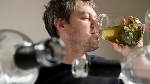 Пить рассол полезно не только при похмелье: оказывается, этот напиток может укрепить здоровье