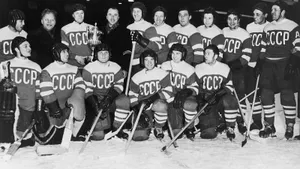 Их подвиг прославил СССР на всю планету, а на родине им вручили странные награды. Что подарили чемпионам мира—1954?