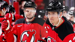 Американский клуб захотел избавиться от русских в один момент. Что ждет дальше Цыплакова и Дадонова?